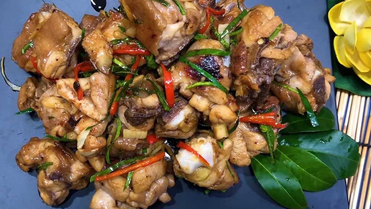 Gà rang gừng/sả - lá chanh